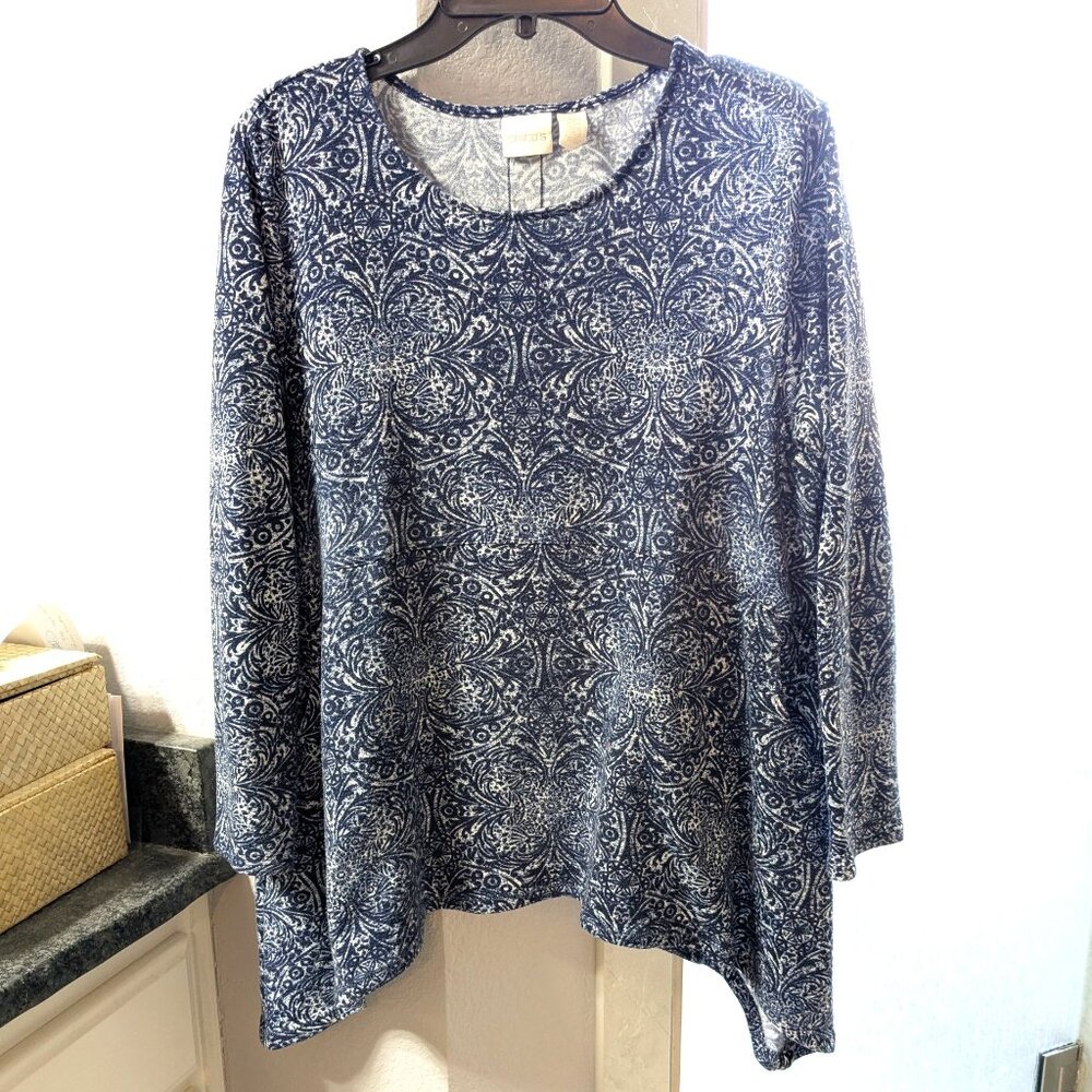 Chico's Tunic with Pockets Back Button Accent and Sharkbite Hem XL